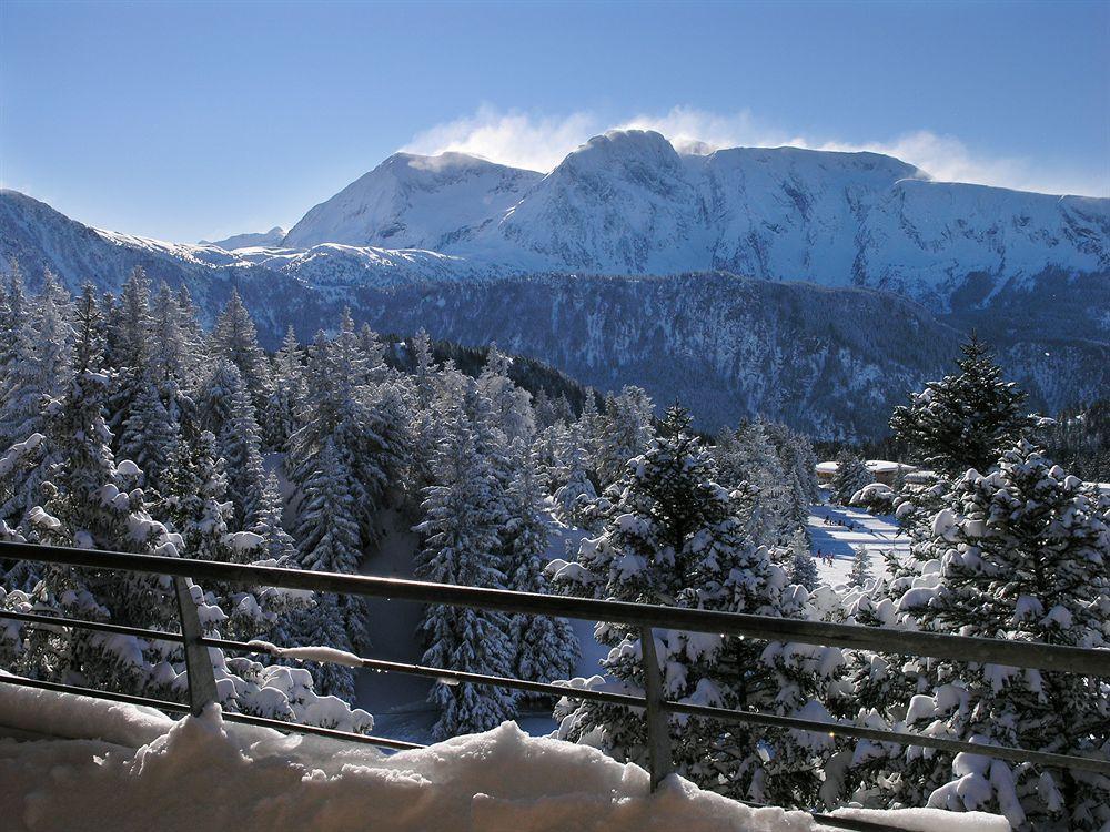 Ecrin Des Neiges Aparthotel Chamrousse Exterior foto